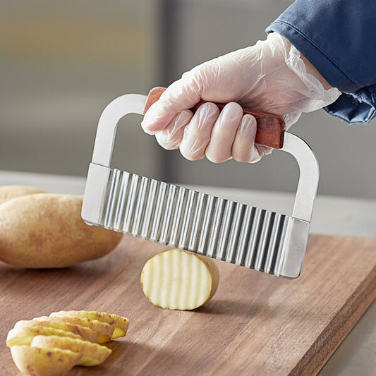 Crinkle Knife, wood handle (66225)