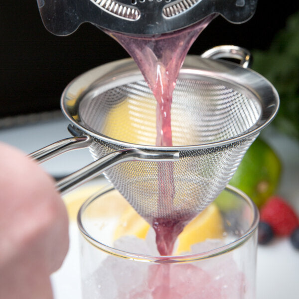Conical mesh strainer